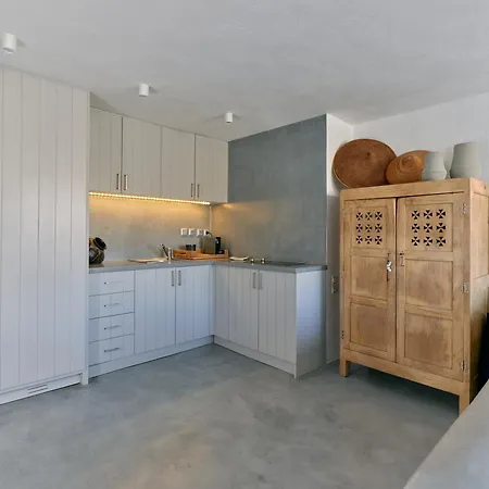 Seafront With Private Dock On The Sea 펜션 Koundouros