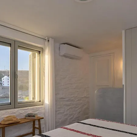 펜션 Seafront With Private Dock On The Sea