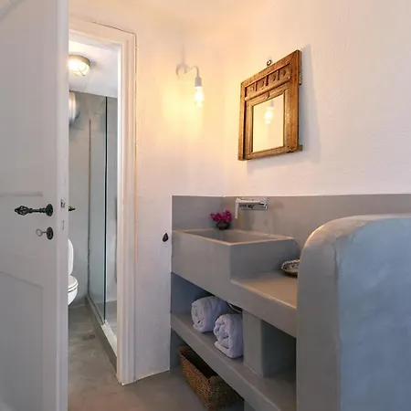 Seafront With Private Dock On The Sea Koundouros