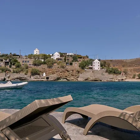 펜션 Seafront With Private Dock On The Sea *