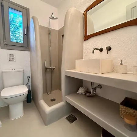 Сasa de vacaciones Seafront With Private Dock On The Sea *