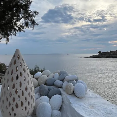 Сasa de vacaciones Seafront With Private Dock On The Sea Koundouros