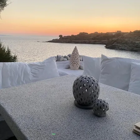 Seafront With Private Dock On The Sea 펜션 Koundouros