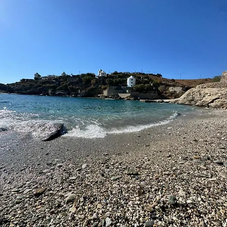 Seafront With Private Dock On The Sea Сasa de vacaciones Koundouros