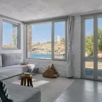 Seafront With Private Dock On The Sea Ferienhaus Koundouros