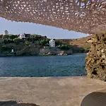 Seafront With Private Dock On The Sea Ferienhaus *