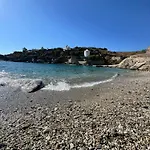 Seafront With Private Dock On The Sea Ferienhaus Koundouros