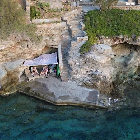 بيت للعطل Seafront With Private Dock On The Sea