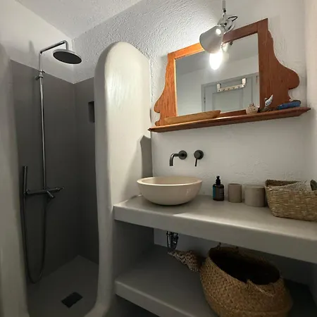 بيت للعطل Seafront With Private Dock On The Sea Koundouros