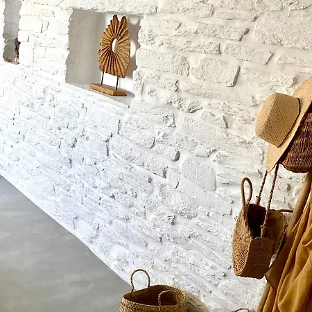 بيت للعطل Seafront With Private Dock On The Sea *