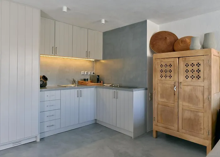 Seafront With Private Dock On The Sea Semesterbostad Koundouros