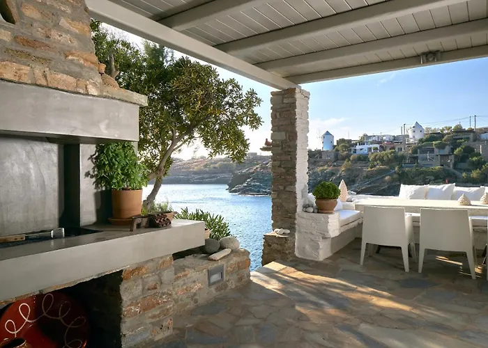 Semesterbostad Seafront With Private Dock On The Sea Koundouros