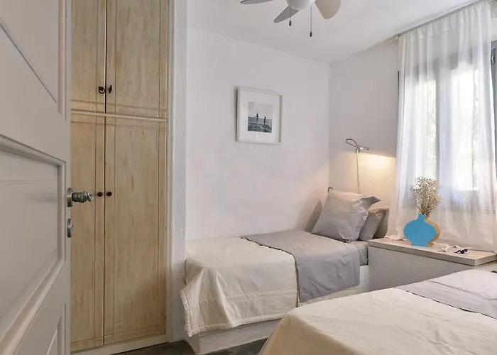 Seafront With Private Dock On The Sea * Koundouros