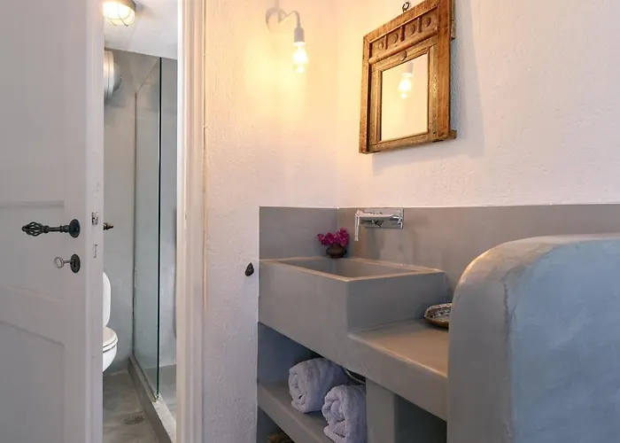 Seafront With Private Dock On The Sea Koundouros