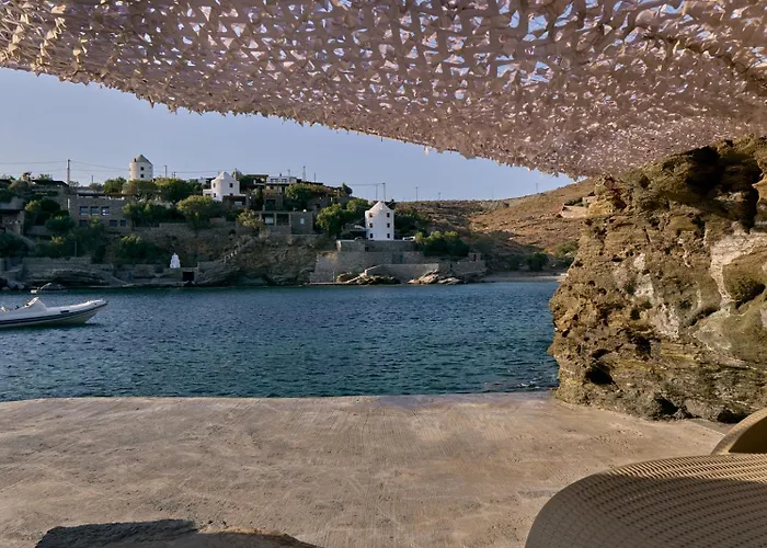 Seafront With Private Dock On The Sea Semesterbostad *