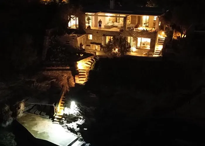 Seafront With Private Dock On The Sea Tatil Evi Koundouros