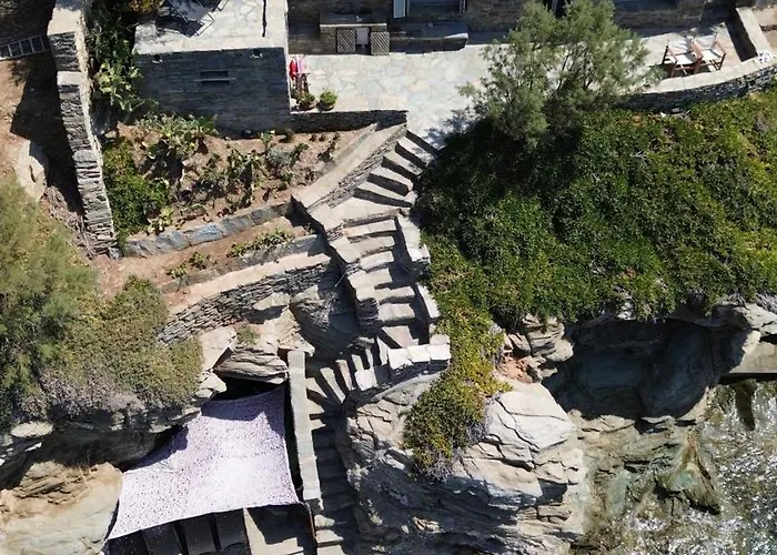 Seafront With Private Dock On The Sea Semesterbostad Koundouros