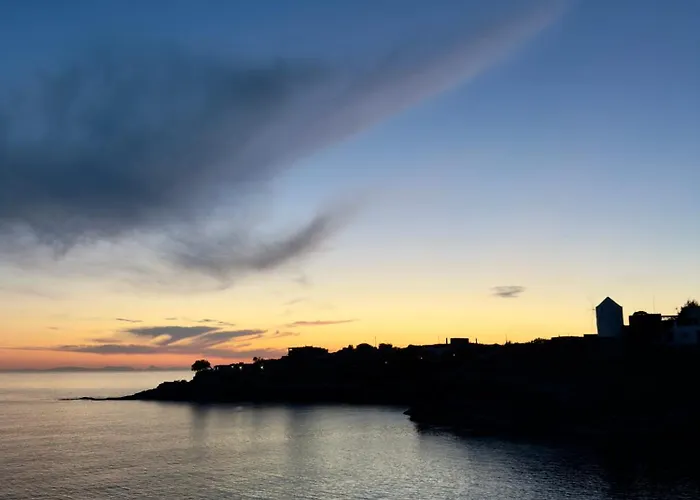Seafront With Private Dock On The Sea Semesterbostad