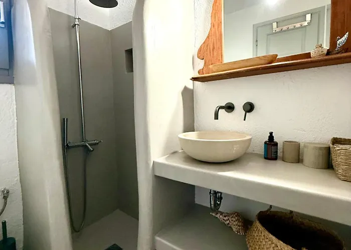 Seafront With Private Dock On The Sea Koundouros