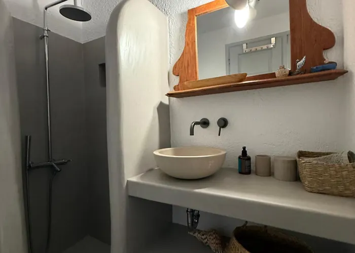 Semesterbostad Seafront With Private Dock On The Sea Koundouros