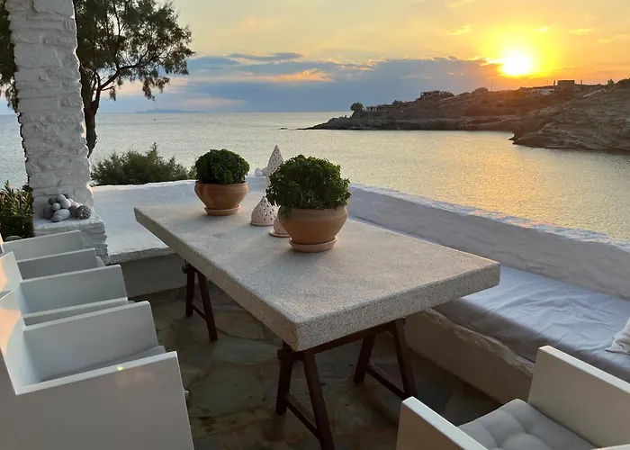 Seafront With Private Dock On The Sea Semesterbostad Koundouros