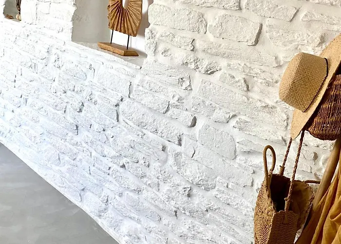 Semesterbostad Seafront With Private Dock On The Sea *